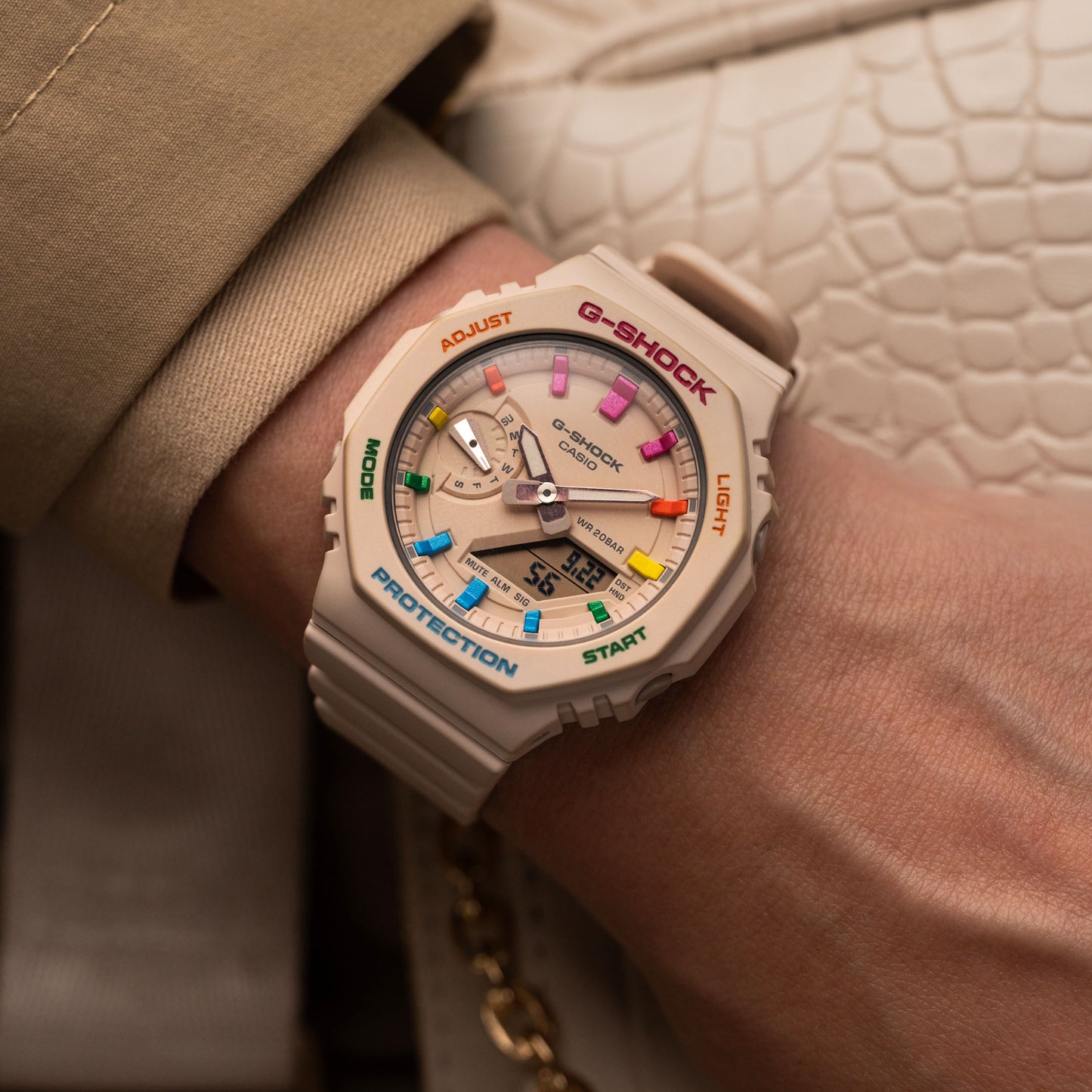 G-Shock CasiOak Mini Latte Rainbow (カシオークミニ/ラテレインボー)